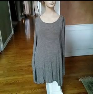 Alice + Olivia ❤️ Scoop Dress